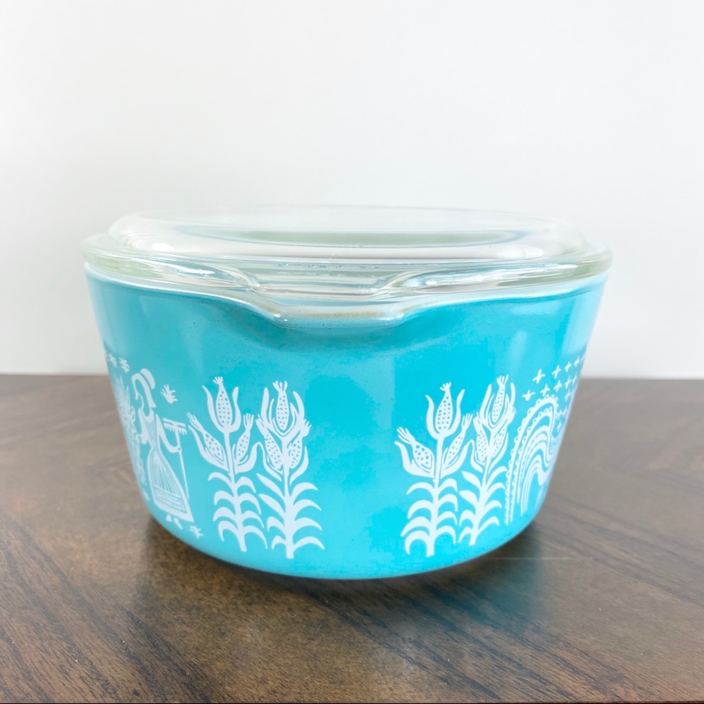 ❗️SOLD❗️ Pyrex Amish Butterprint Casserole Dish - Picture 4 of 8